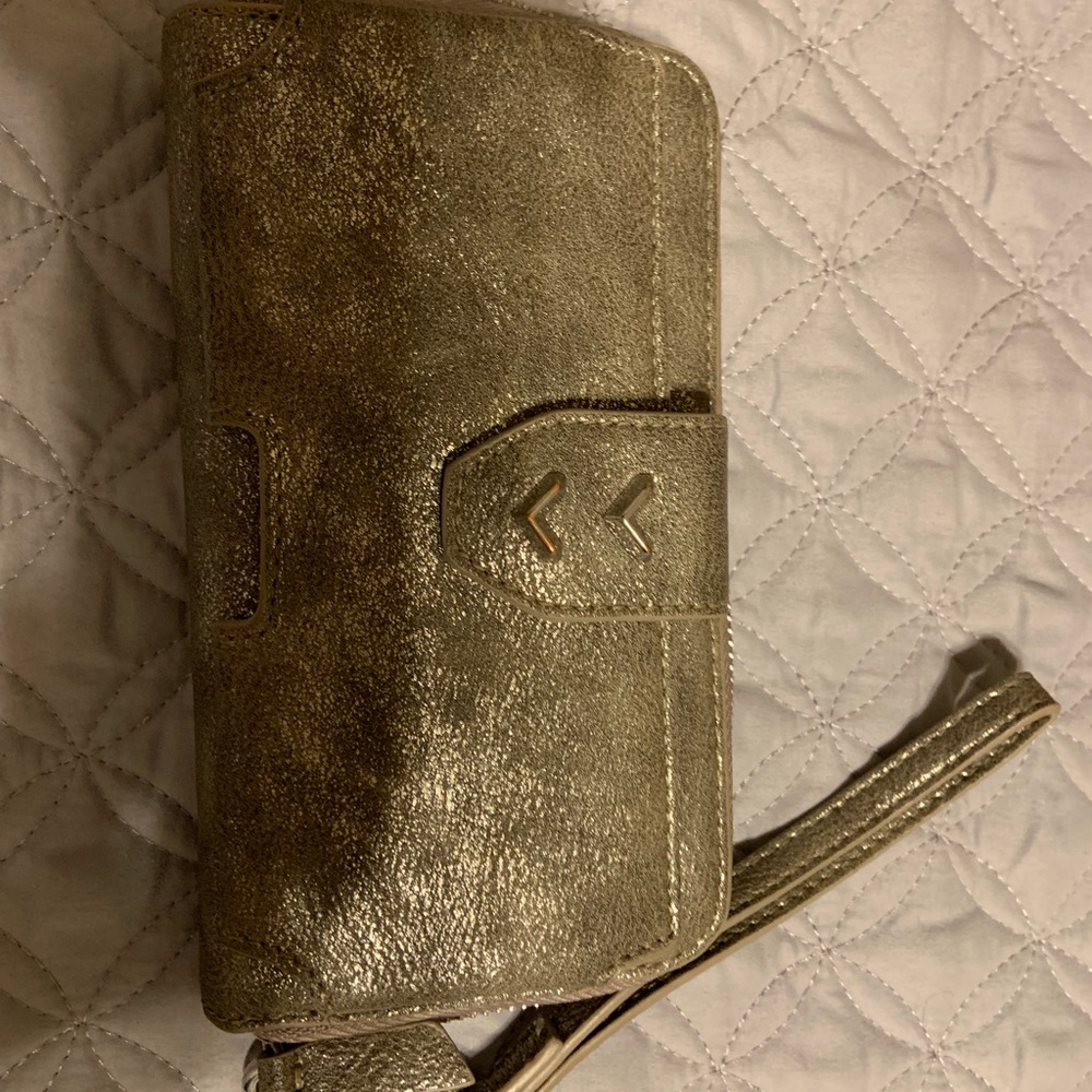 Stella & Dot Silver Wristlet